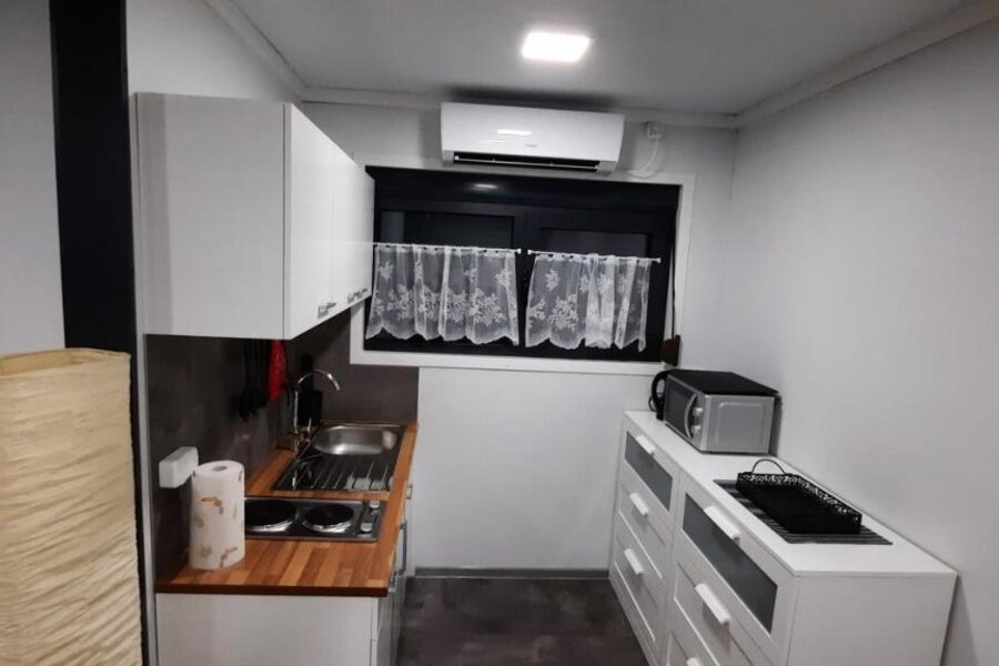inkl. Mikrowelle, Backofen, Kaffeemaschine, Kühlschrank