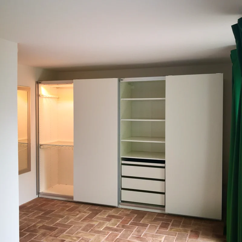Schrank Schlafzimmer