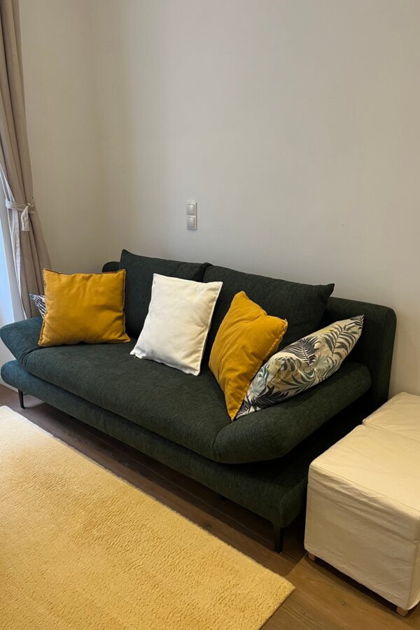 Living/dining room: Sofa