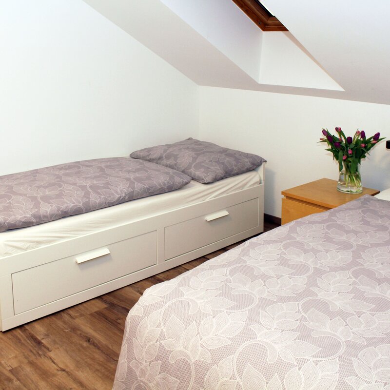 Schlafzimmer 2