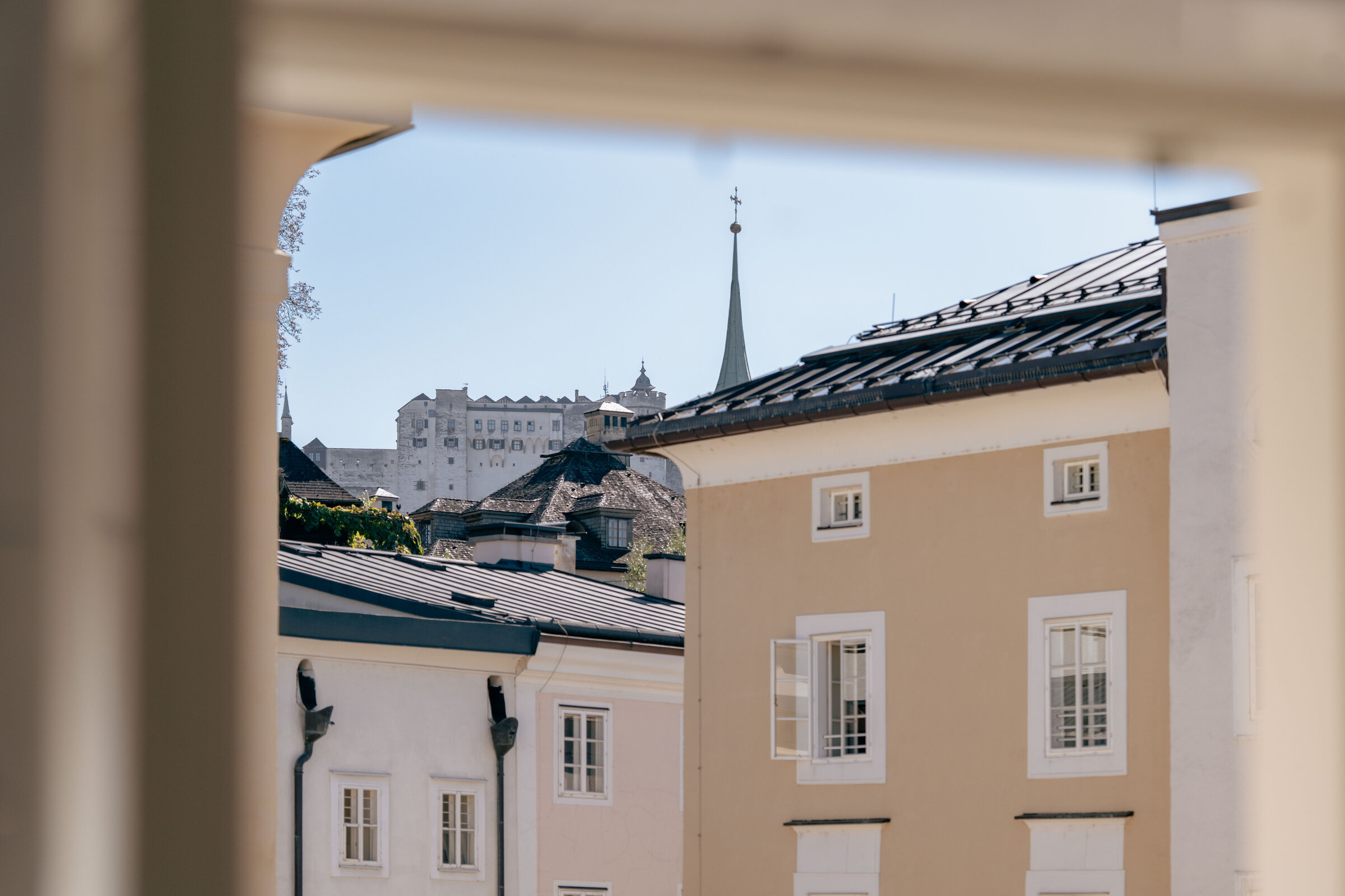 View of Salzburg's old town & fortress – 2-room apartment for short-term rental, temporary housing for 1 to 6 months
