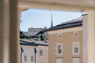 View of Salzburg's old town & fortress – 2-room apartment for short-term rental, temporary housing for 1 to 6 months