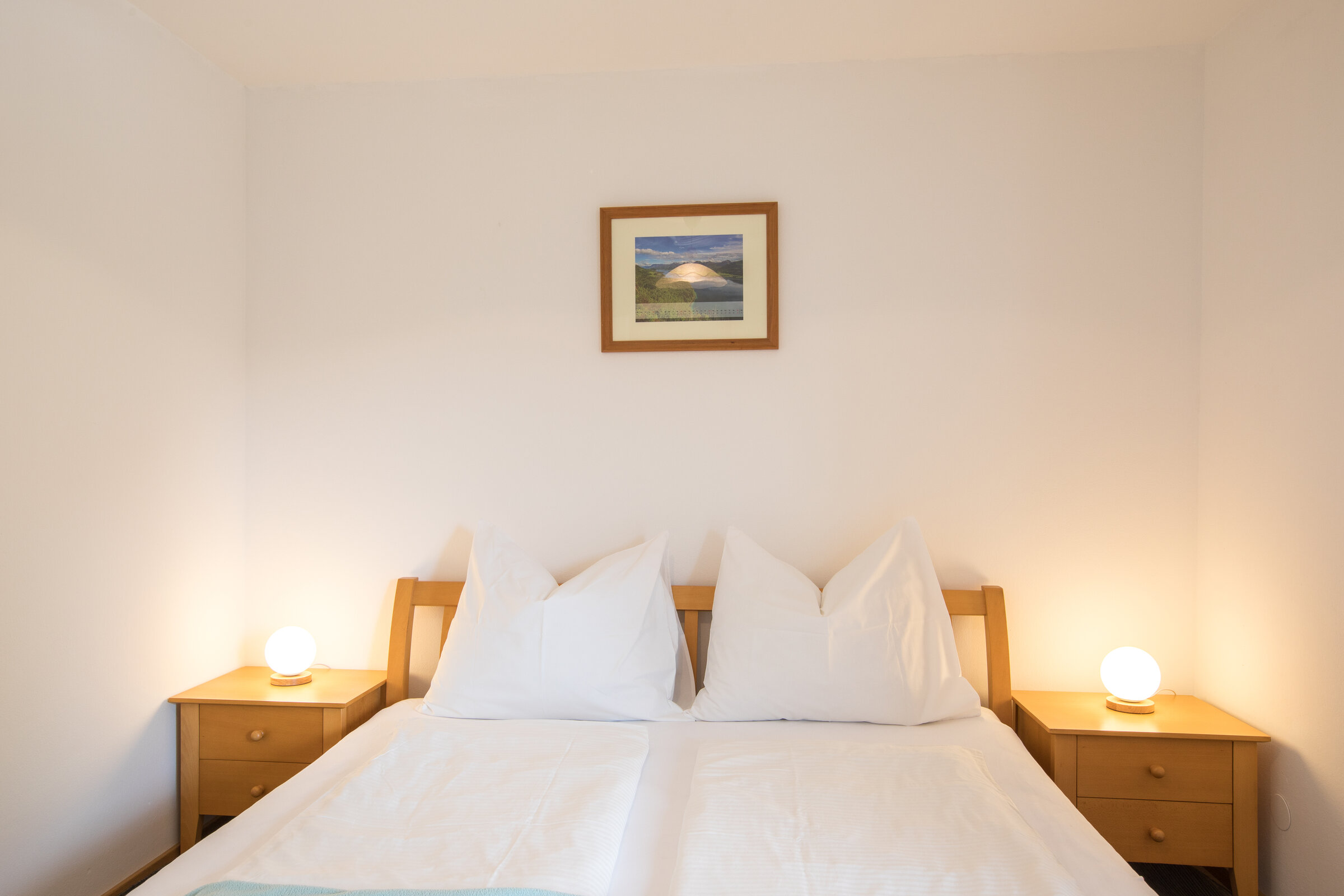 Room with double bed