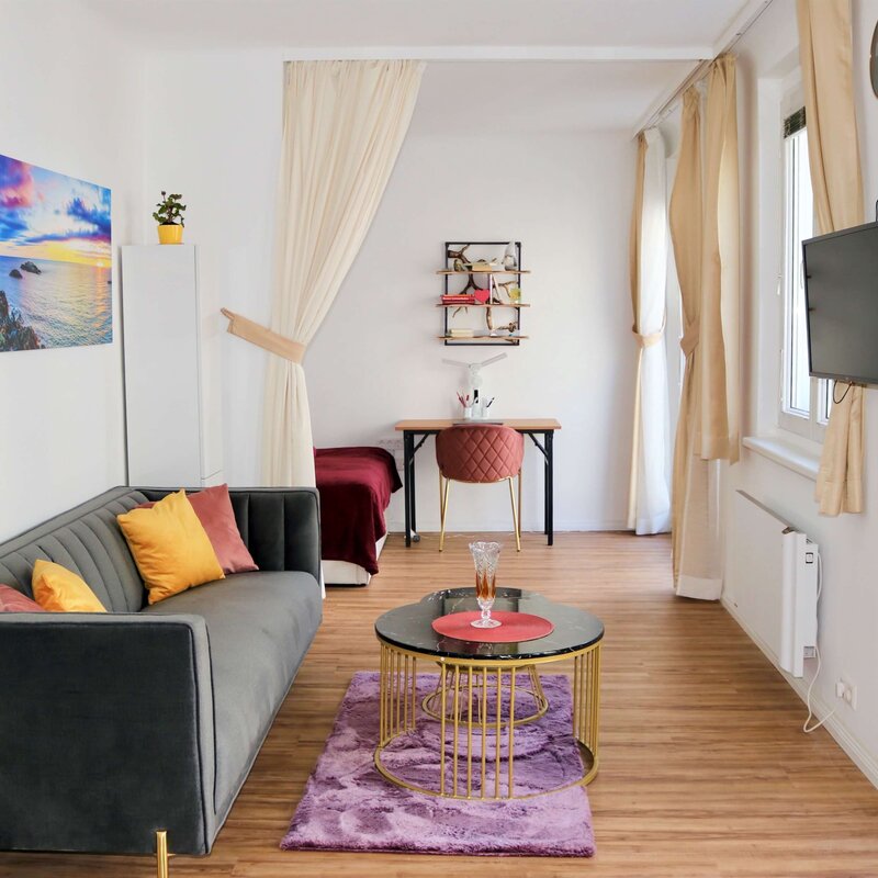 Cozy atmosphere with exit to the terrace | © ARIZE