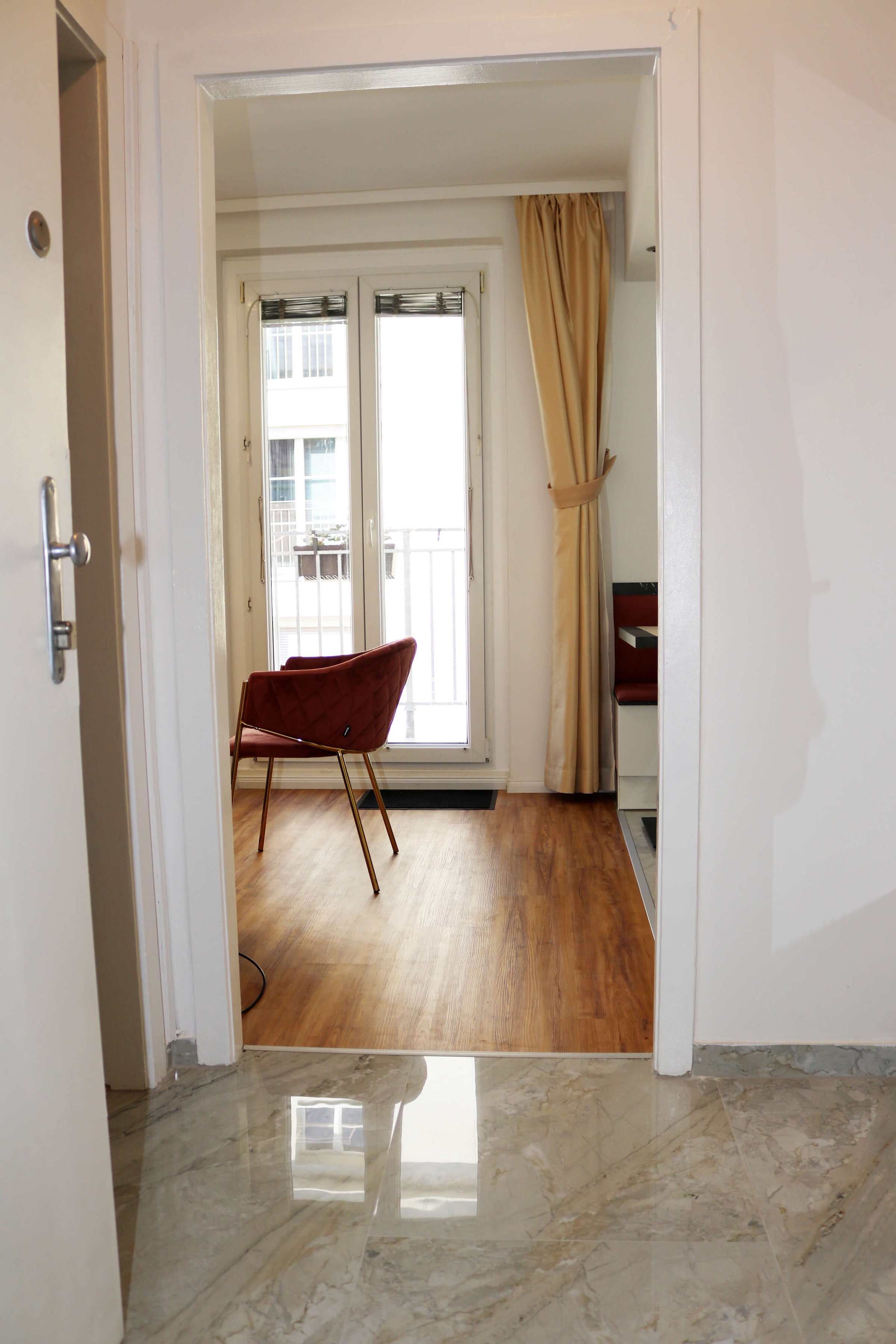 anteroom