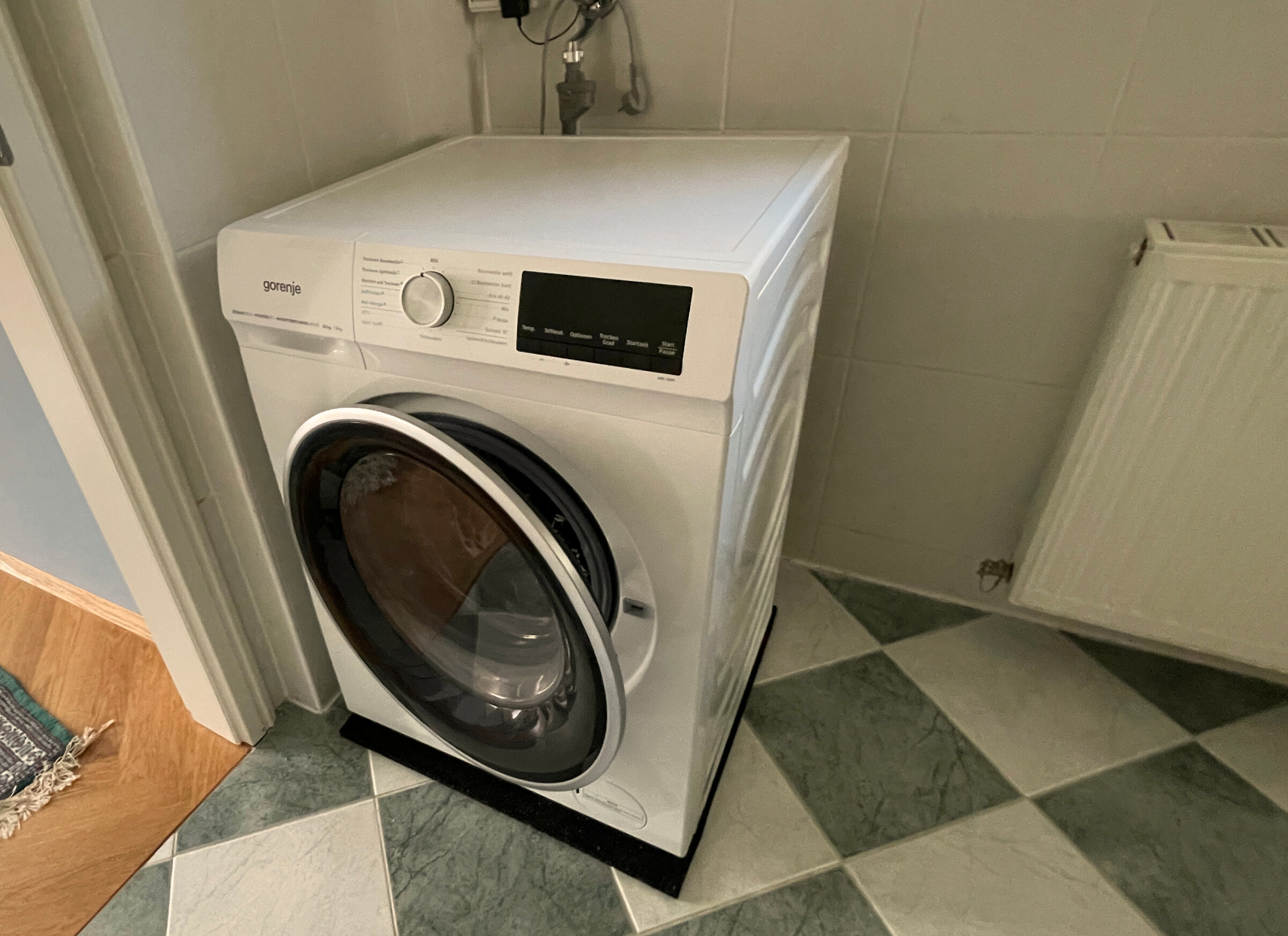 Waschmaschine mit Wäschetrockner