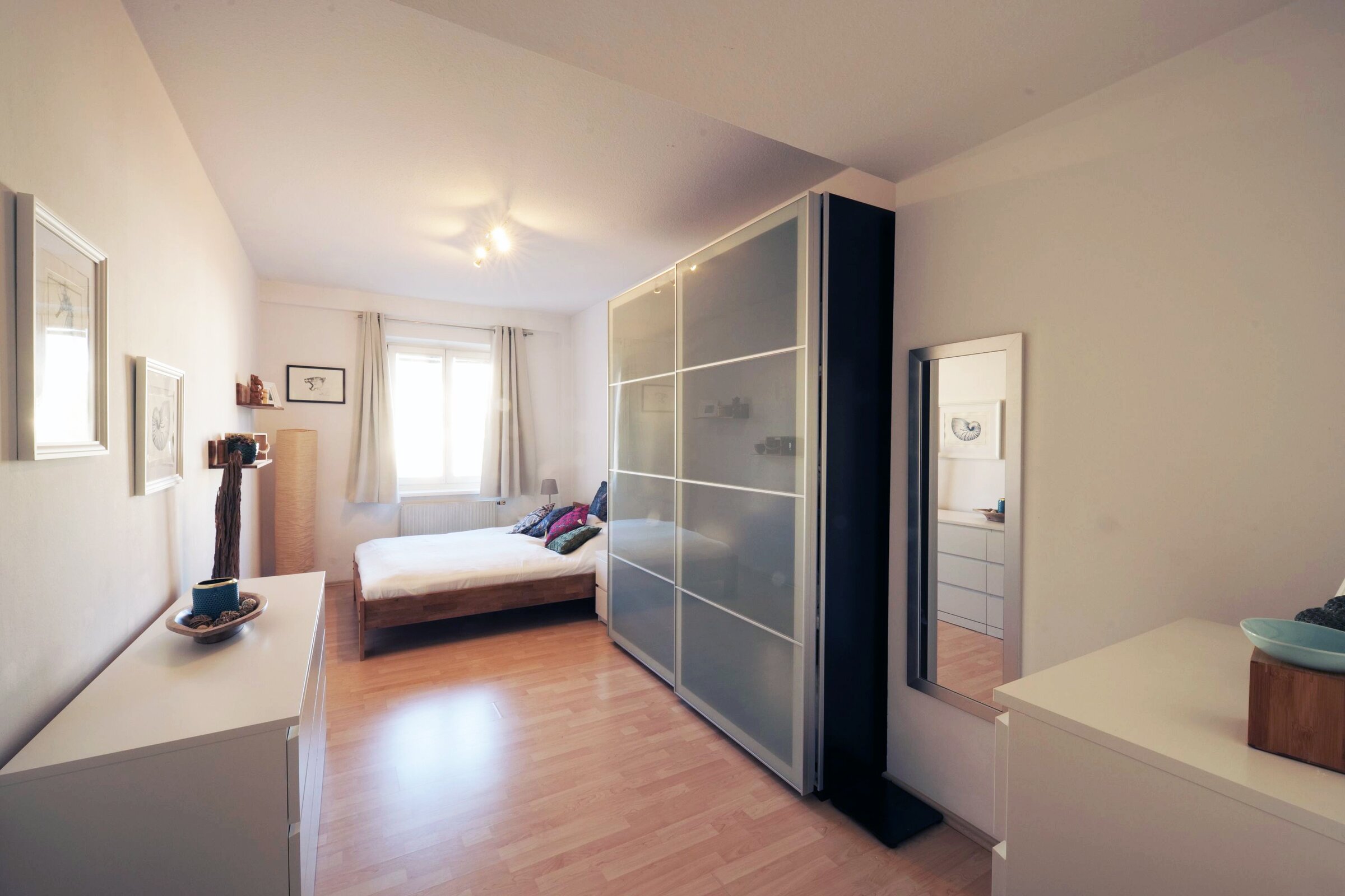 Schlafzimmer Ansicht 1