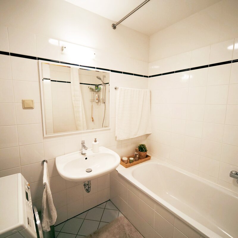 Badezimmer Ansicht 1