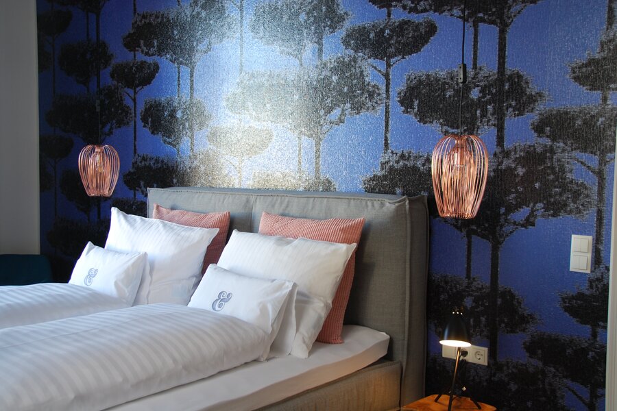 bedroom with box springbed for 2