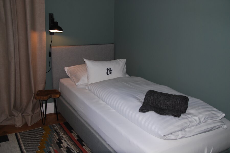 single bed