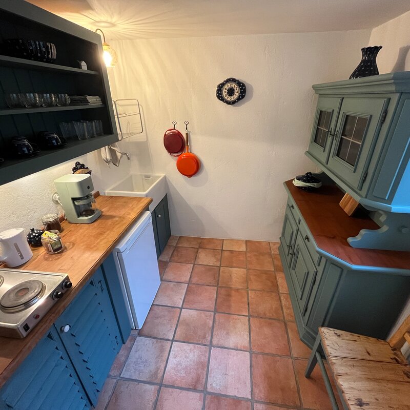 voll ausgestattete Küche