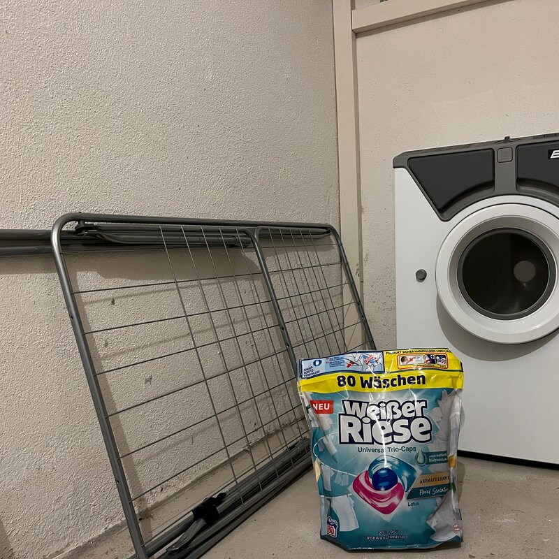 washing mashine with detergent