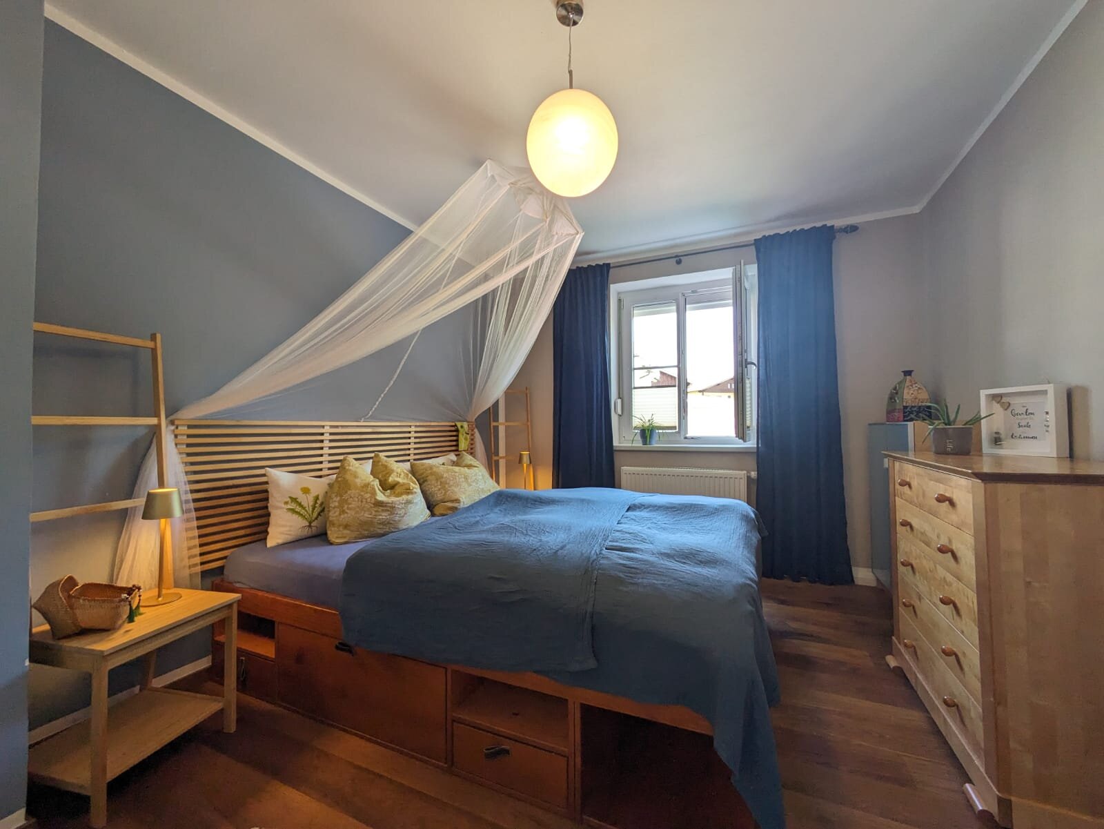 sleeping room