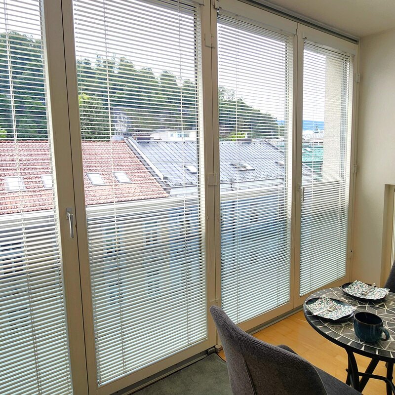 Wintergarten mit geschlossenen Fenstern