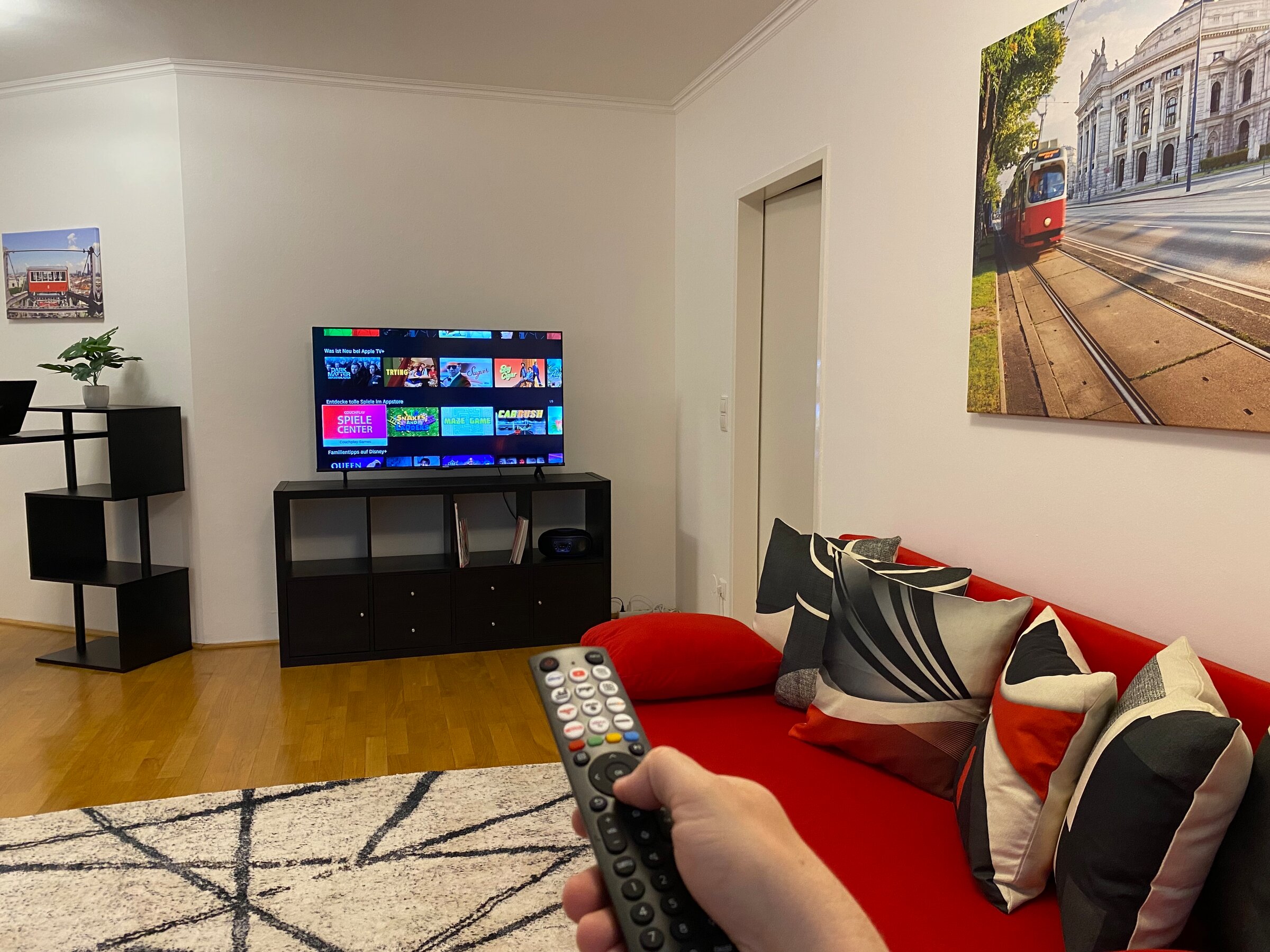 Wlan, LED-TV, Bluetooth Speaker, Streamingmöglichkeit | © Naschmarkt Living