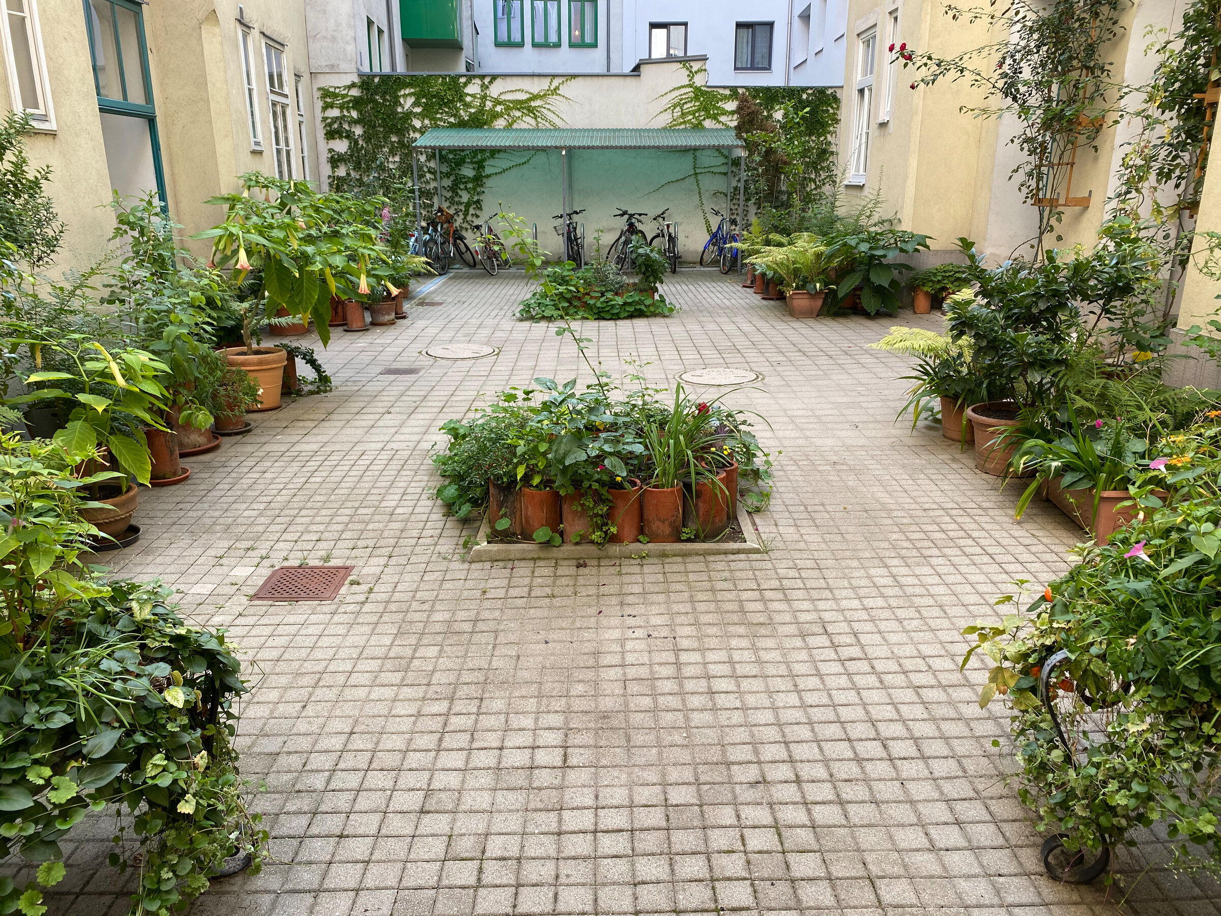1st Courtyard