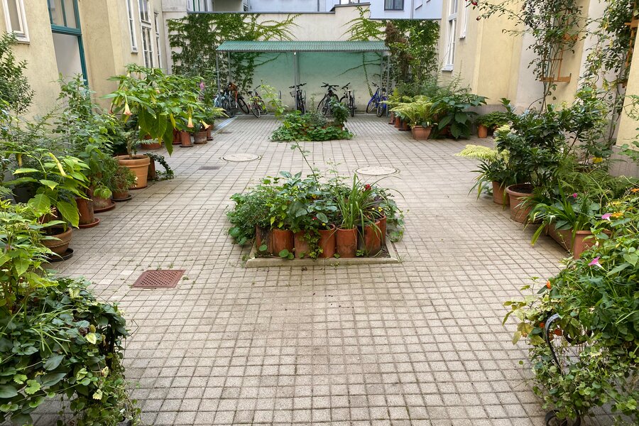 1st Courtyard