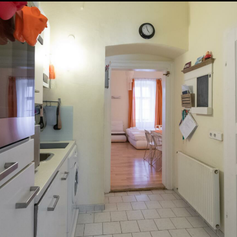 Full equiped with oven, dishwasher, divers cocking facilities