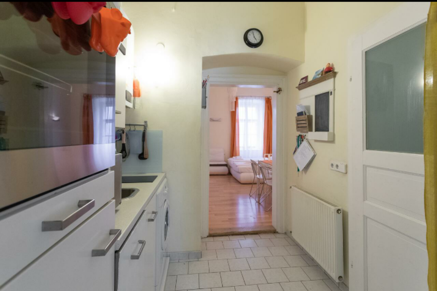 Full equiped with oven, dishwasher, divers cocking facilities