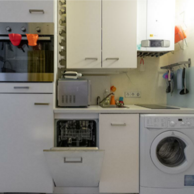 Compact kitchen with all necessary facilities