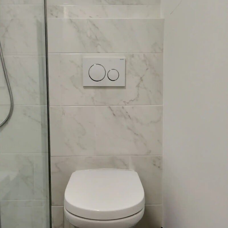 Bathroom with a toilet