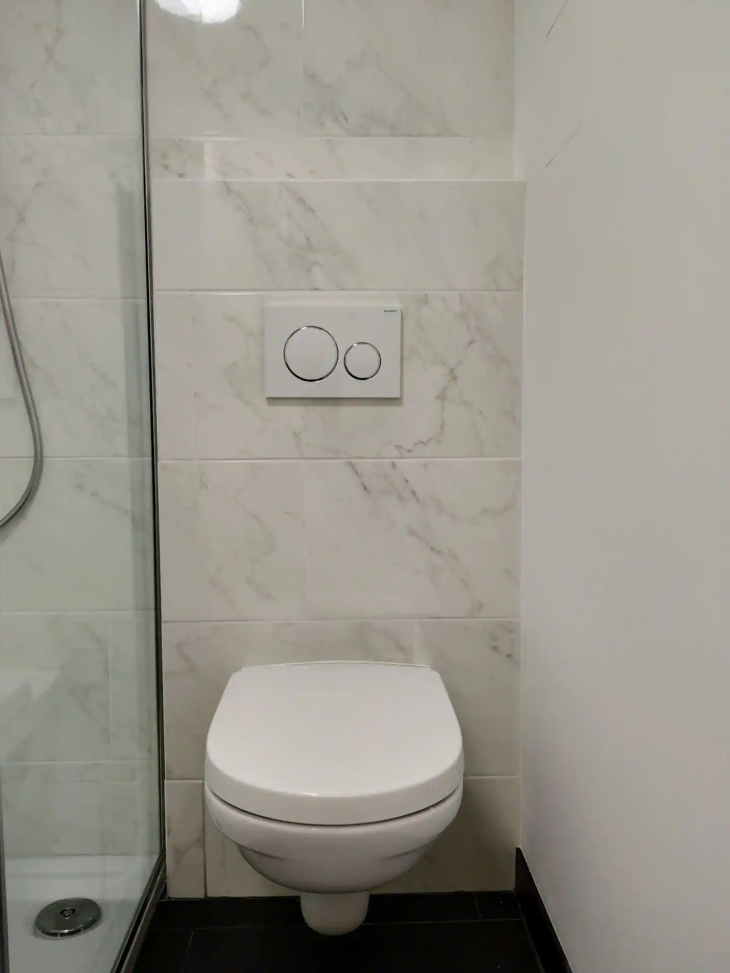 Bathroom with a toilet