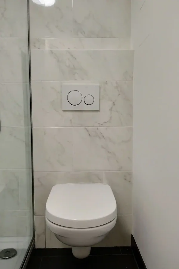 Bathroom with a toilet