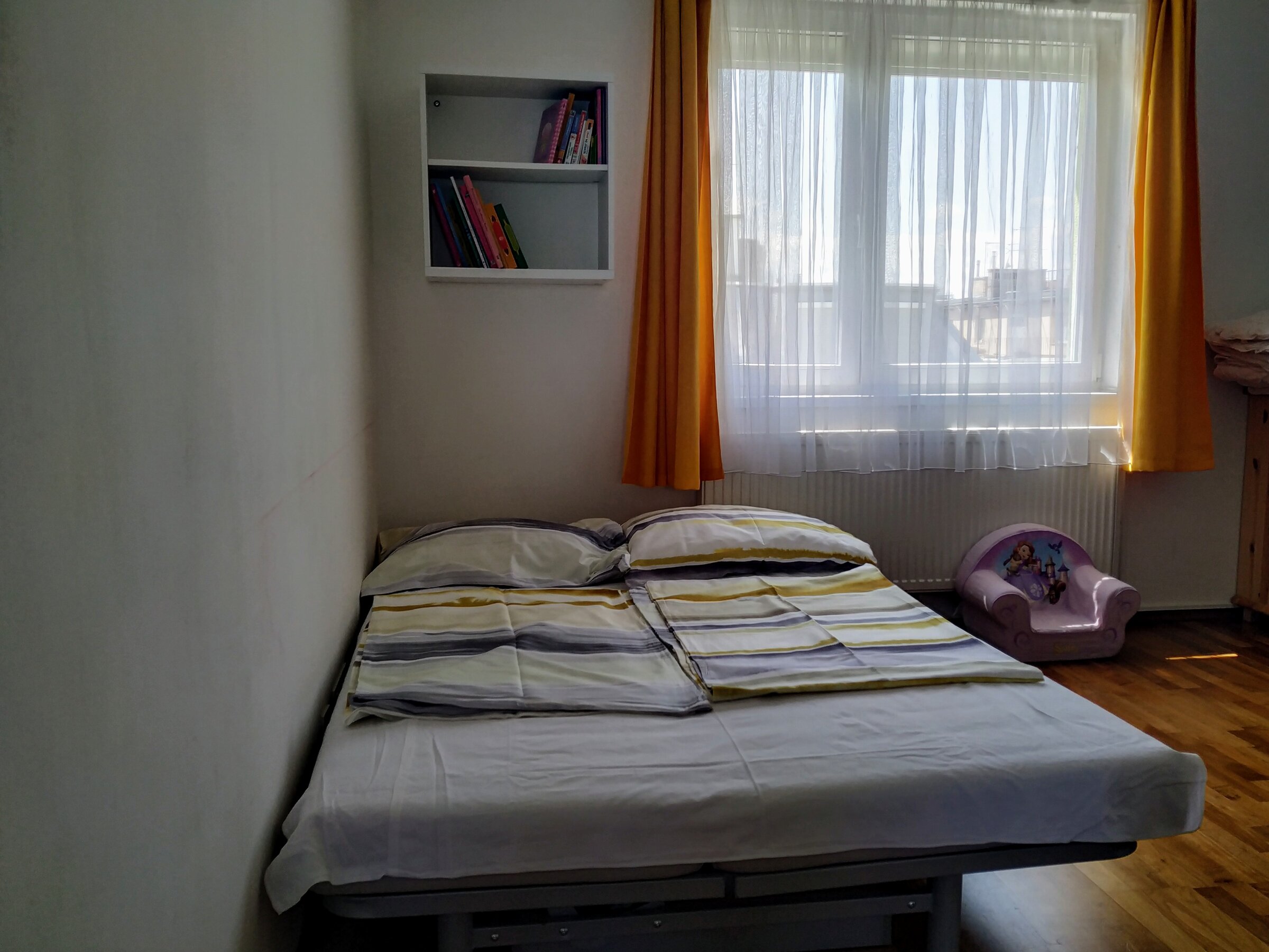 Schlafzimmer 2