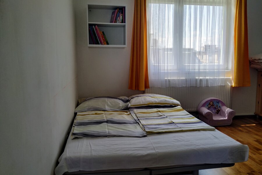 Schlafzimmer 2