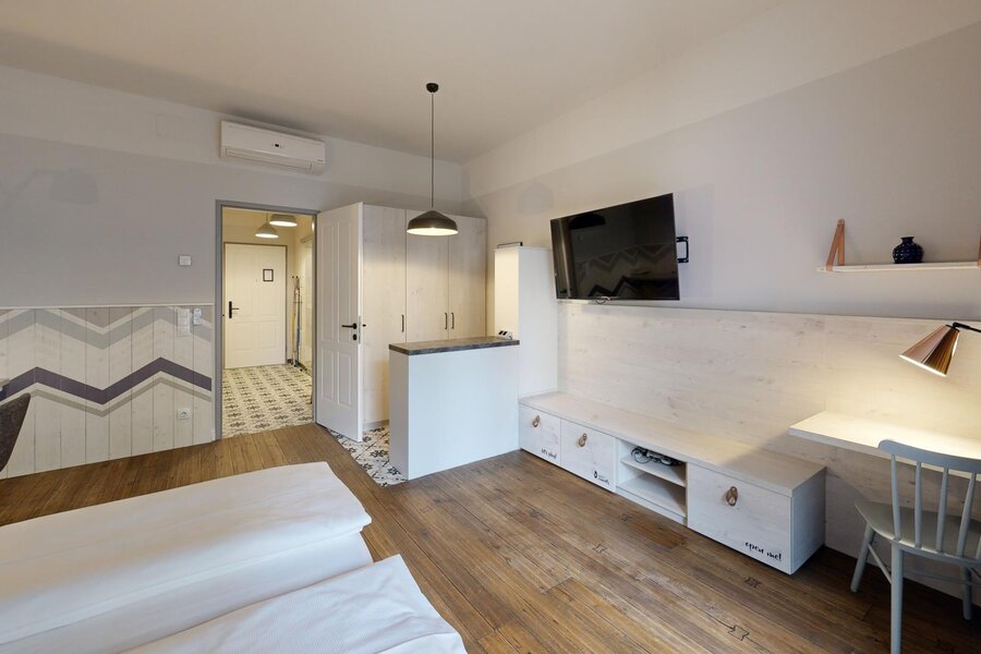 Schlafzimmer 2