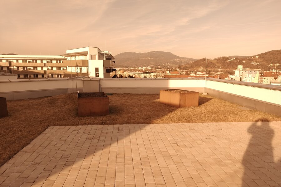 Ein Scheune gemeinsam dach Terrasse 