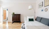 Livingroom with extended couch view 2 | © Robert Hartinger