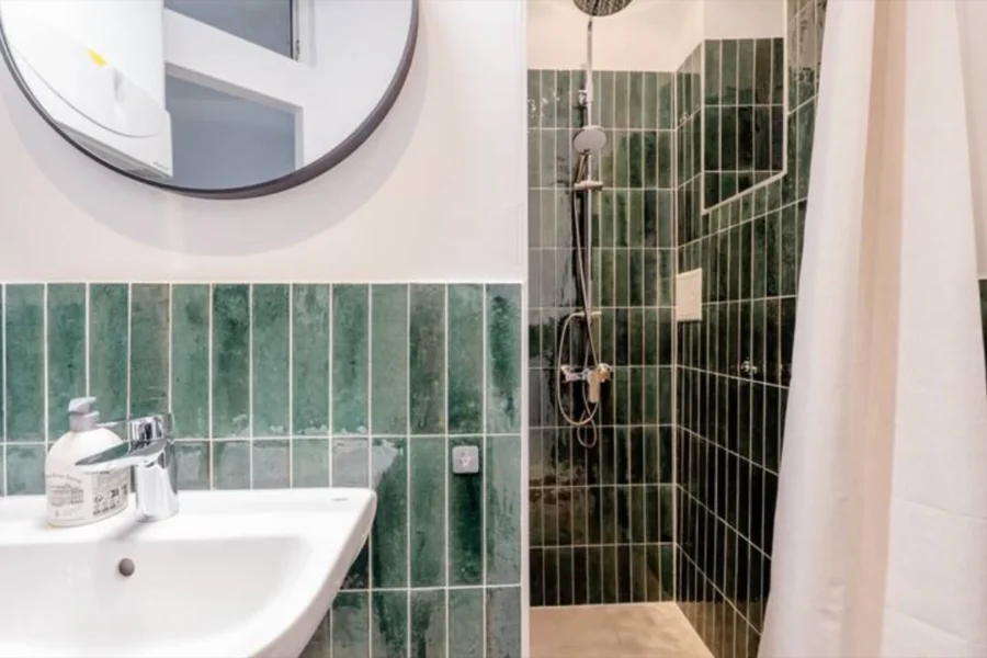 Badezimmer Ansicht 2 | © Robert Hartinger