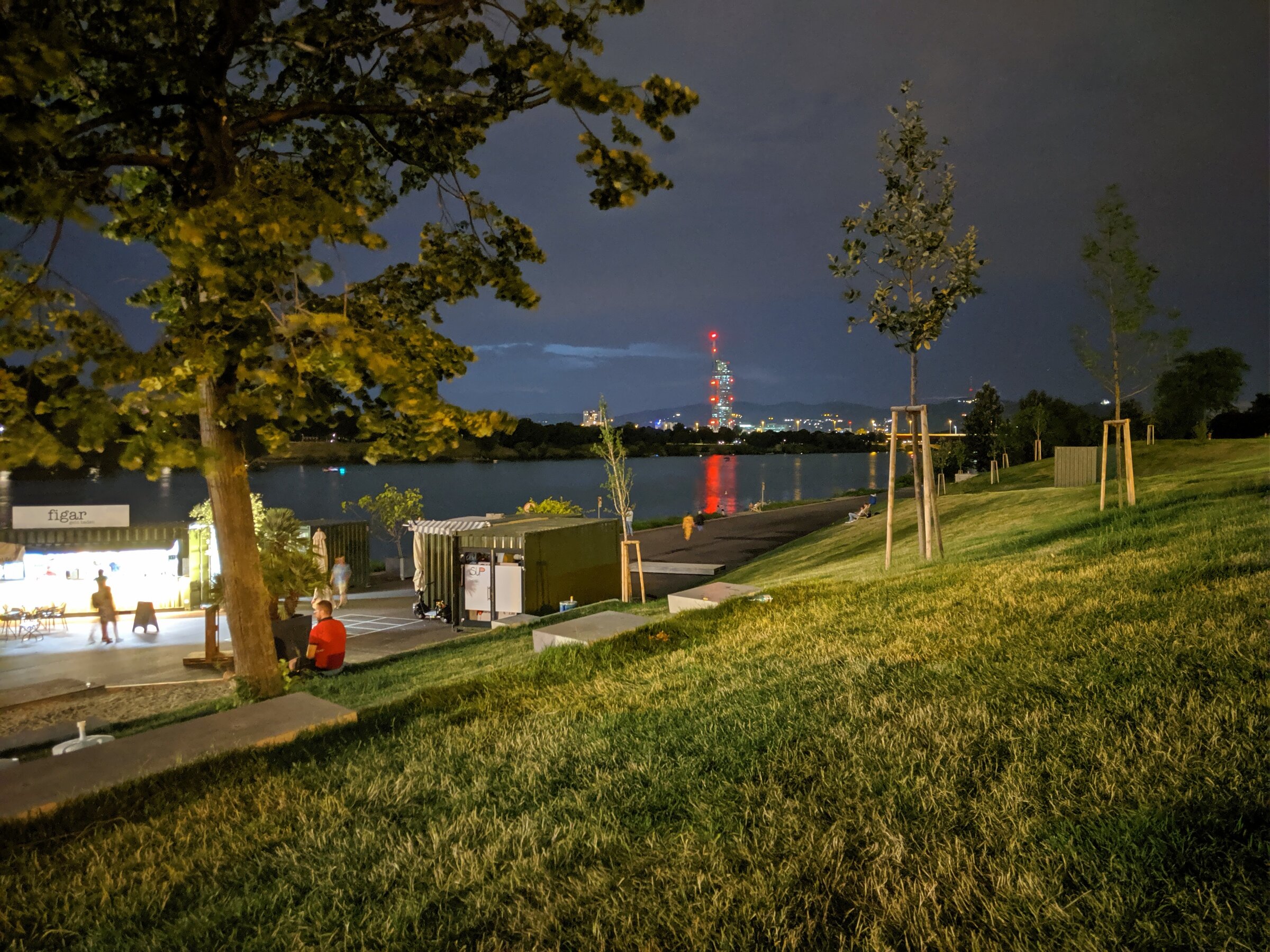 Sommerabende an der Donau | © G. Korntheil
