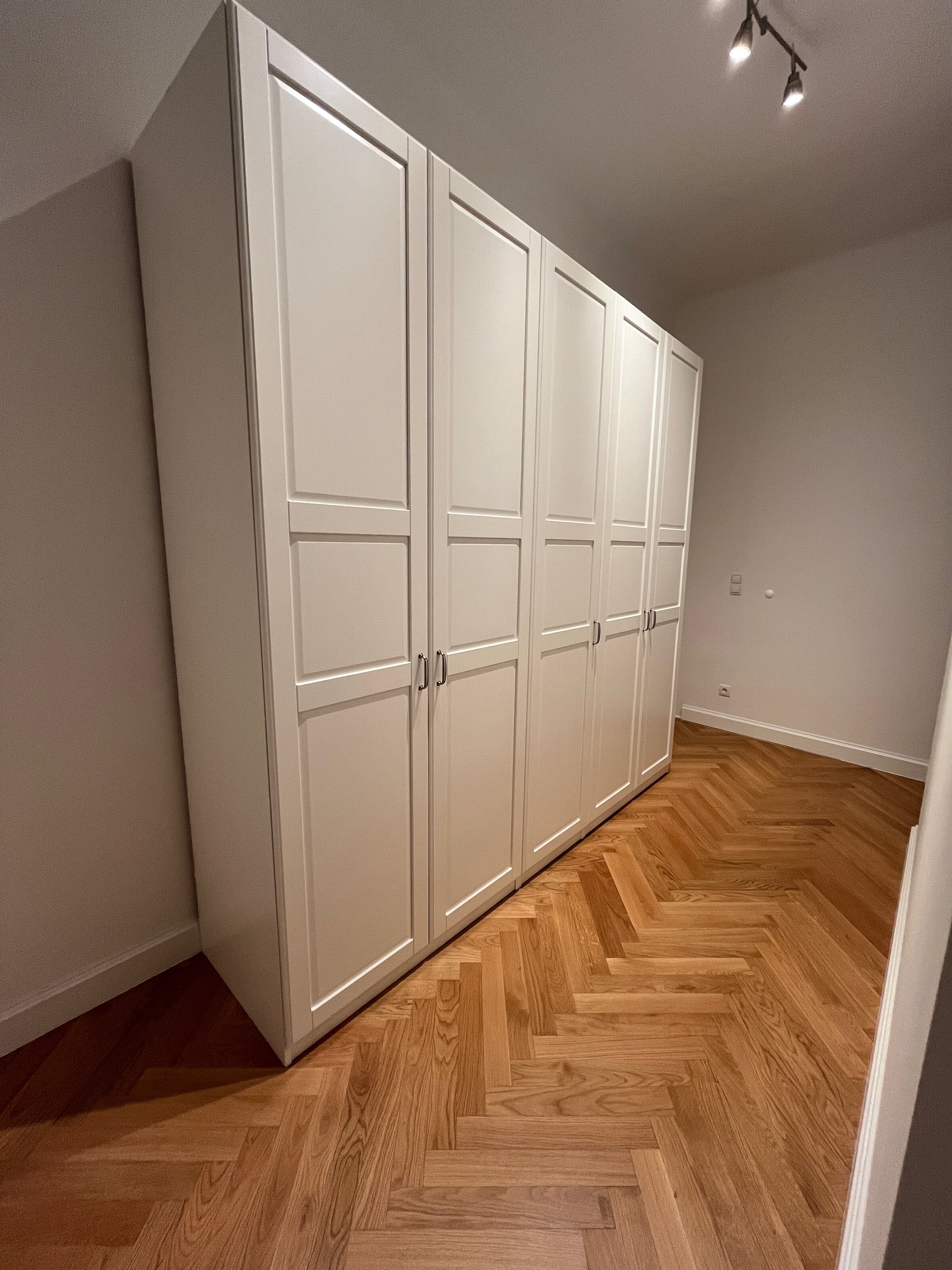 Schrank Schlafzimmer