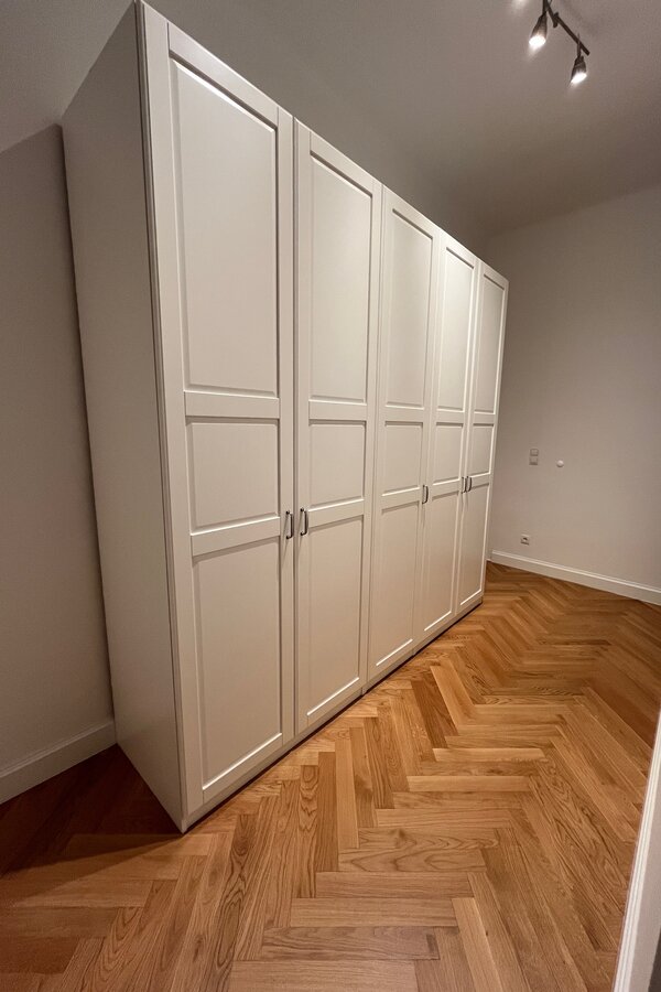 Schrank Schlafzimmer