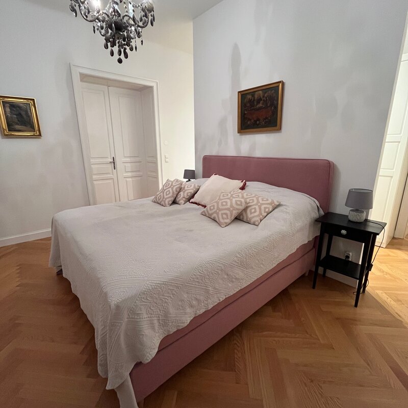 Masterbed