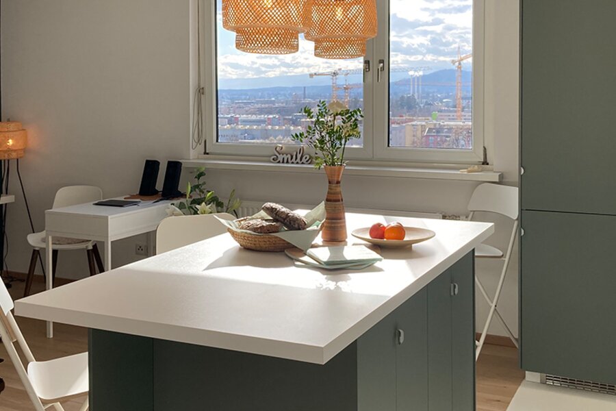 hier kann man kochen, essen, arbeiten, einen Drink mit Freunden haben…