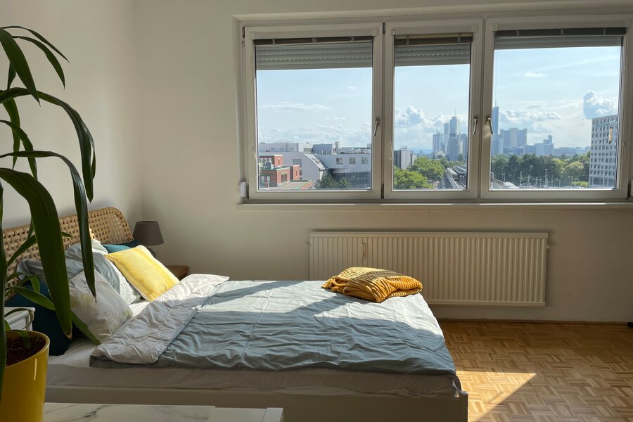 Bed with view over vienna