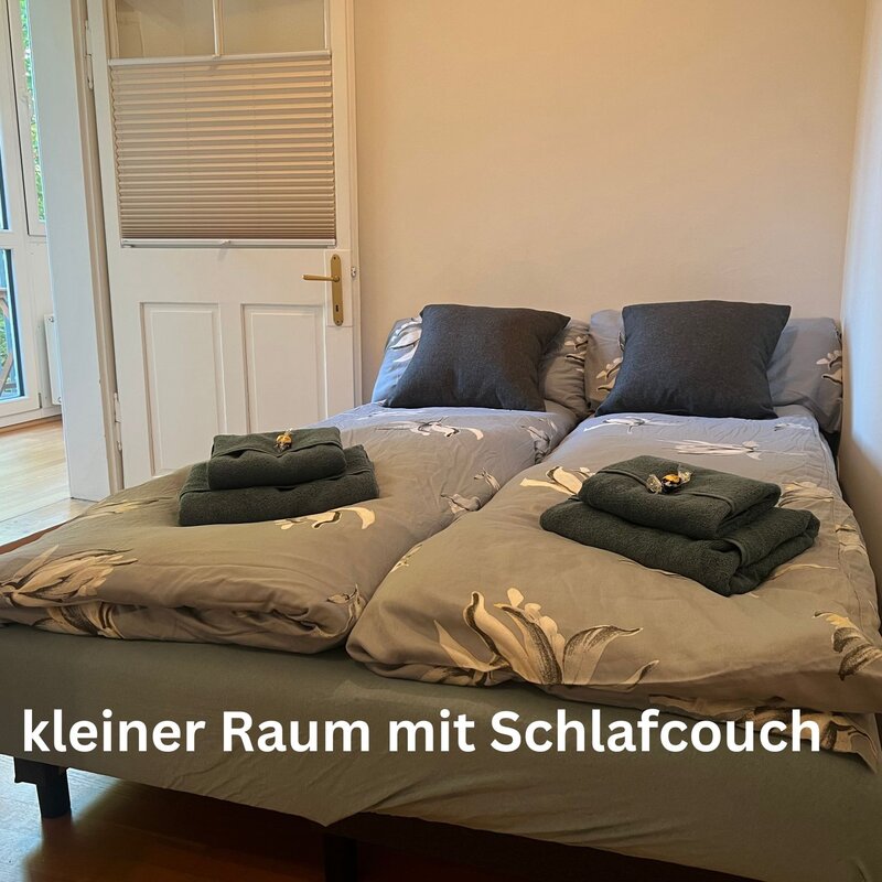 mit Schlafcouch