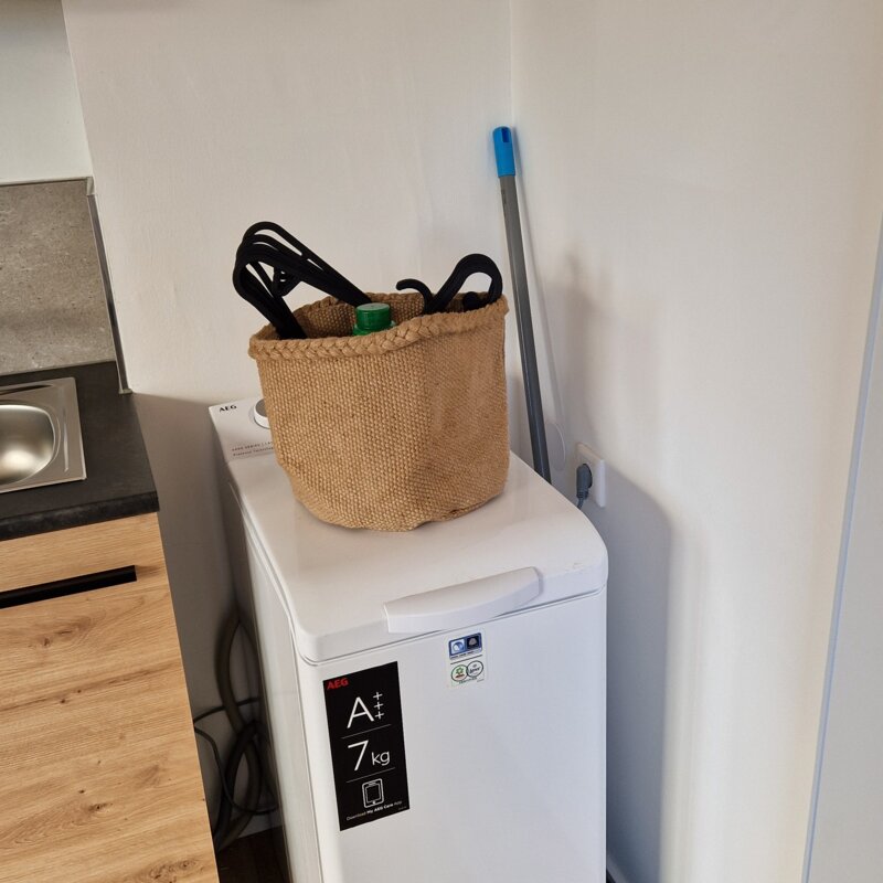 Bügel, Wascheklammern und Ausziehstricke