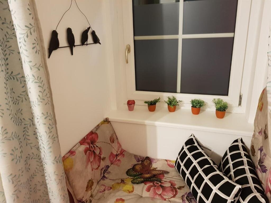 Gemütliches Fensterbank