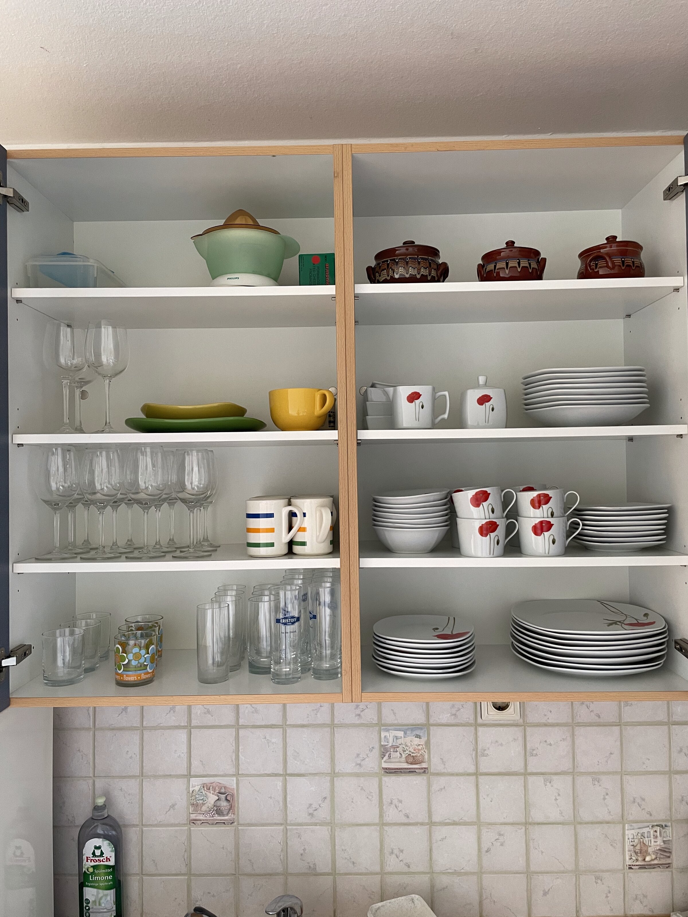 Voll ausgestattete Küche