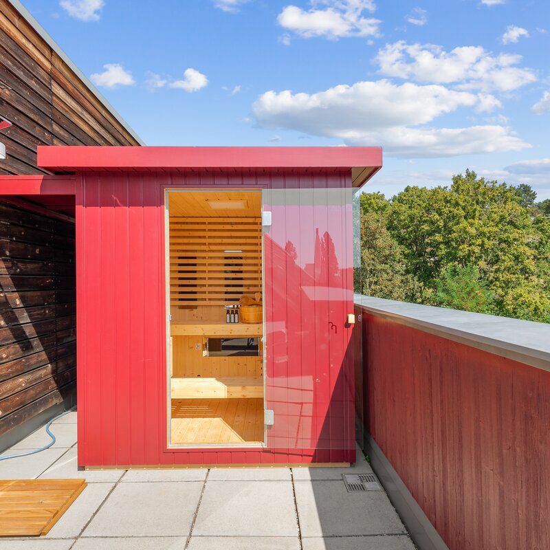 Sauna with infrared