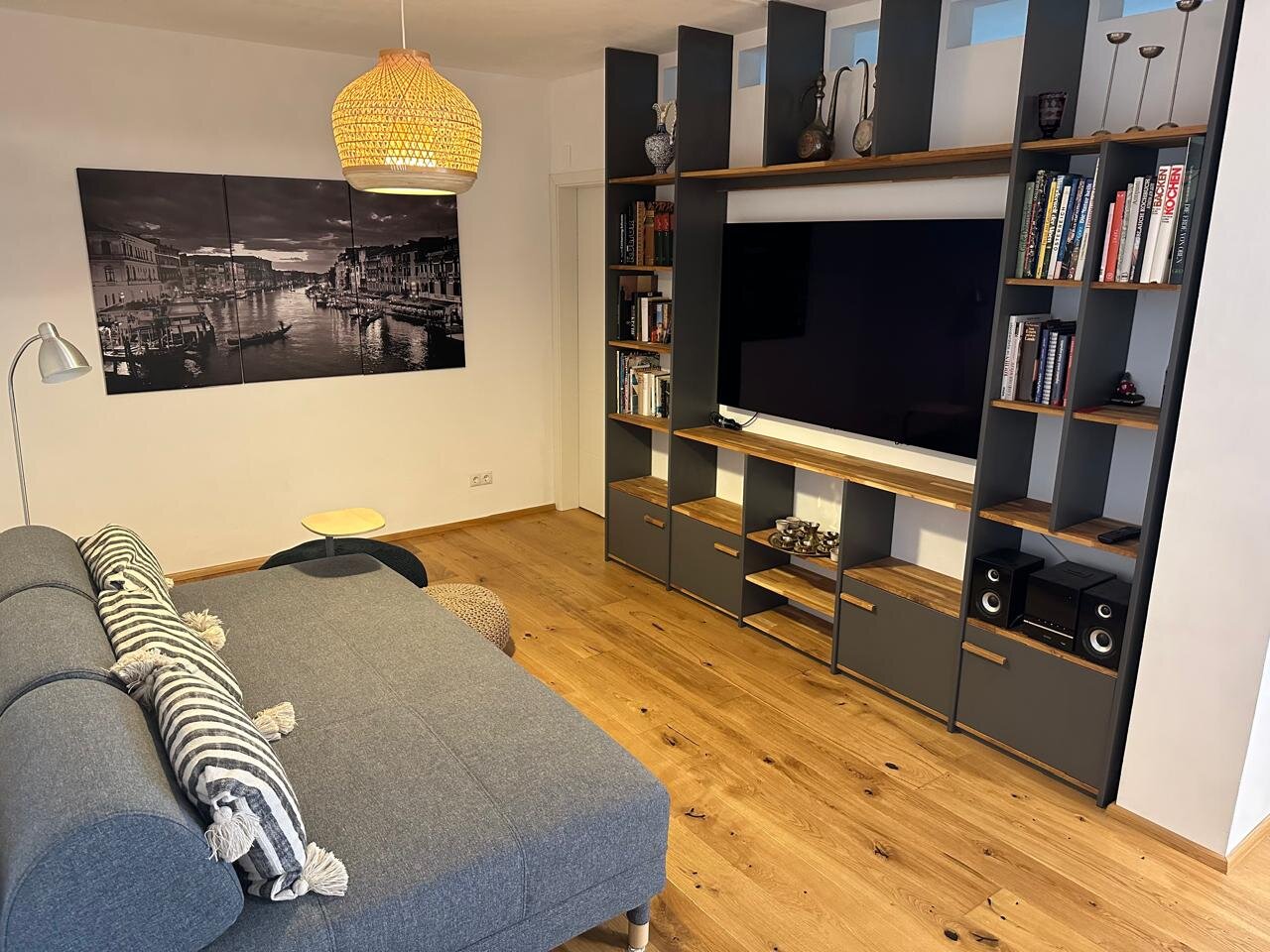 Wohnzimmer - TV Ecke