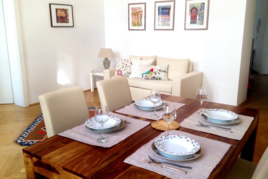 stylish apartment in great location near city centre