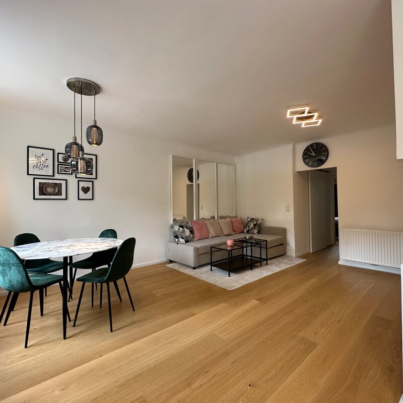 Wohnzimmer mit Schlafcouch