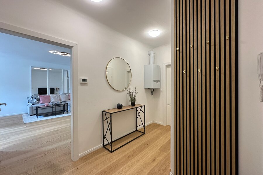 Vorzimmer mit Garderobe