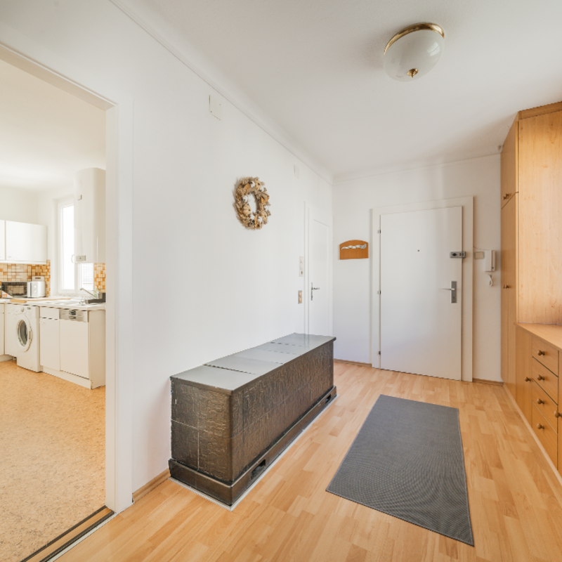 Vorzimmer mit Garderobe