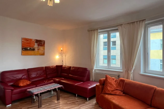 Leseecke auf Ledercouch